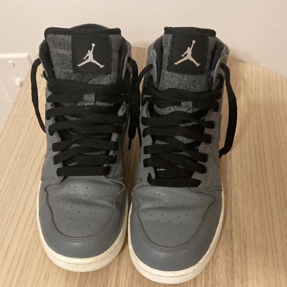 Nike Air Jordan 1 Retro High Cool Grey boys - Picture 2 of 7